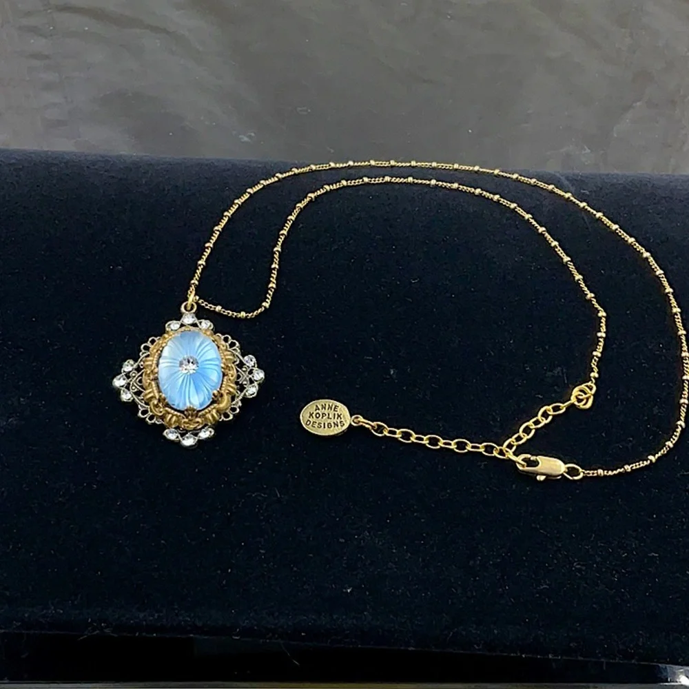 Vtg.Anne Koplik 18” Gold Necklace With Pendant - Picture 6 of 12